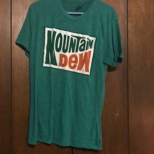Men’s Large Mountain Dew t-shirt